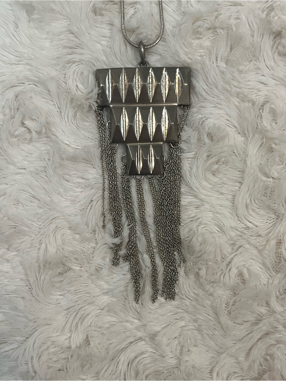 House of Harlow 1960 Silver-Tone Pyramid Fringe Pendant Necklace - Picture 3 of 6